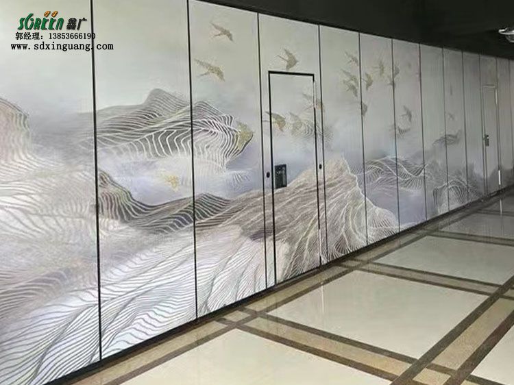 濰坊活動(dòng)隔斷廠家酒店活動(dòng)隔斷墻，展廳折疊推拉門，移動(dòng)屏風(fēng)高隔